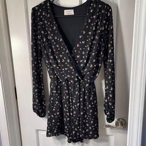 Everly by Francesca’s long sleeve romper